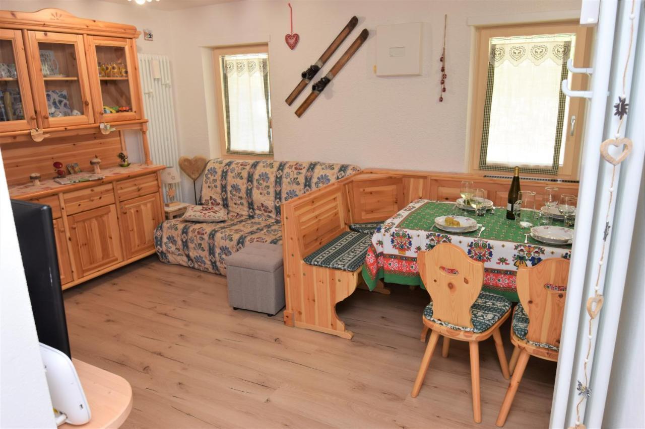 Ferienwohnung Cesa Valeria E Cesa Giulio Campitello di Fassa Exterior foto